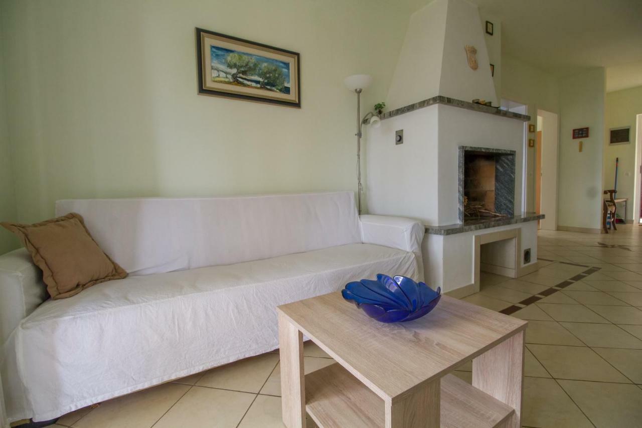 Apartments Ivana ラヴニ エクステリア 写真